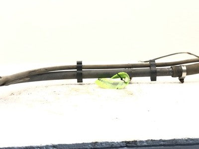 2004-2006 Chevy Tahoe Fuel Filler Neck Assembly With Gas Cap Oem 15078967