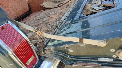 1984 Jeep Grand Wagoneer Tail Gate Straps Oem Limiting Braces