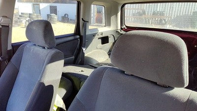 2004-2006 Mitsubishi Outlander Pair Of Front Headrests Oem Left Right Set Seat