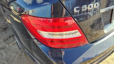 2012-2015 Mercedes C300 Driver Left Tail Light Brake Lamp Oem Rear 2049060603