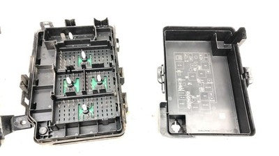 2006 Chevy Cobalt Engine Fuse Box 2.4L 15269048