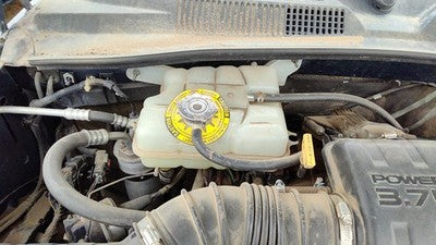 2002-2006 Jeep Liberty Coolant Reservoir Radiator Overflow Tank Bottle Oem