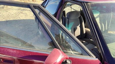 1992-1999 Olds 88 Passenger Right Front Vent Window Small Door Glass With Frame