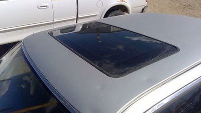 1988-1989 Mazda 929 Sun Roof Glass Oem Top Window He2369810a