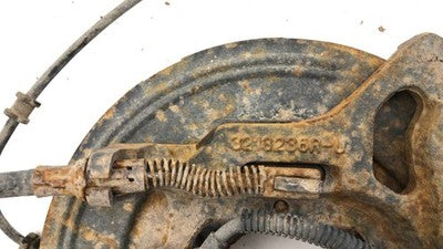 1998 Jeep Grand Cherokee Passenger Right Rear Brake Backing Plate Assembly Oem