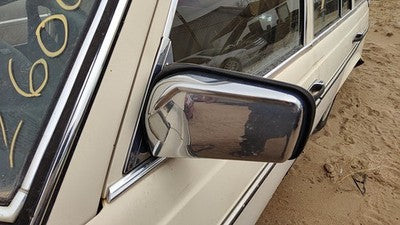 1977-1985 Mercedes 300Td Driver Left Manual Side Mirror Door Mounted Oem White