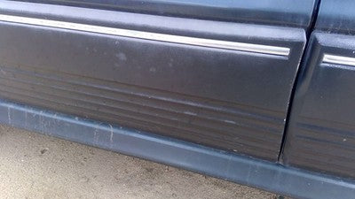 91 Mitsubishi Galant Vr-4 Driver Left Front Moulding From Door Trim Strip Green