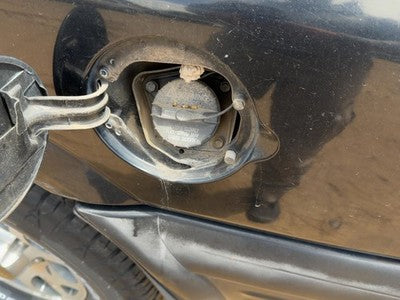 1998 Isuzu Rodeo Fuel Filler Neck Assembly With Gas Cap Oem 8971358850