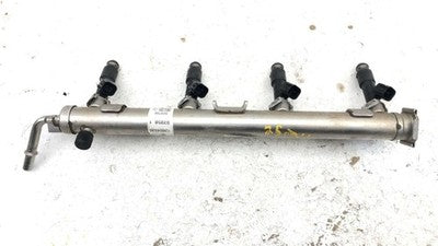05-10 Cobalt Complete Fuel Rail With Injectors Set Loaded Oem 2.2L 12582219