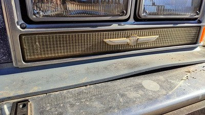 1980-84 Deville Sedan Driver Left Front Turn Signal Light Lamp Oem Lower Mounted