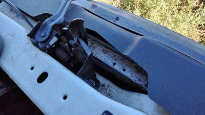 1996-2000 Town & Country Hood Latch Assembly With Bracket Oem