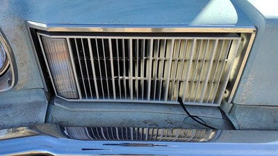 75 Cutlass Supreme Passenger Right Front Grille With Light 551734 2 Door Coupe