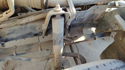 1996 Isuzu Npr Driver Left Upper Shock Mount Brace Bracket Oem 4Bd2 3.9L