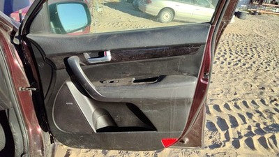 2014 Kia Sorento Passenger Right Front Door Trim Panel With Switches Va Black