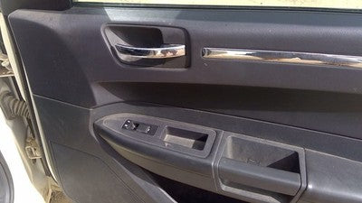 2010 Chrysler 300 Passenger Right Front Inside Door Trim Panel Only Oem Gray Dv