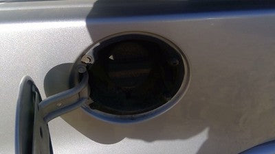 2001-2004 Chevy Venture Fuel Filler Neck Assembly With Gas Cap Oem 15237890