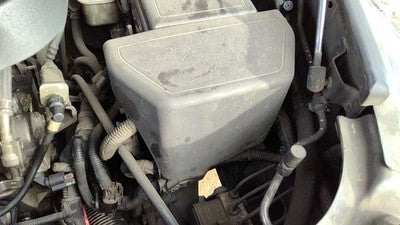 2006-2011 Chevy Hhr Ecm Cover Plastic Shield Oem 2.2L 22731070