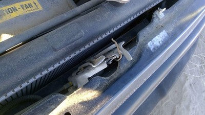1996 1997 1998 Geo Tracker Hood Latch Assembly With Bracket Oem