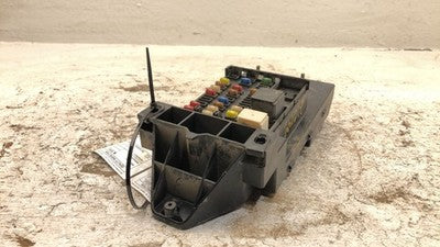 2001 Ford F450 Super Duty Cabin Fuse Relay Box Under Dash Powerstroke