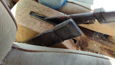 1985 Pontiac Sunbird Passenger Right Front Seat Belt Buckle Receiver Oem
