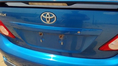 2010 Toyota Corolla License Plate Trim Surround Panel Tail Trunk Finish Blue 8T7