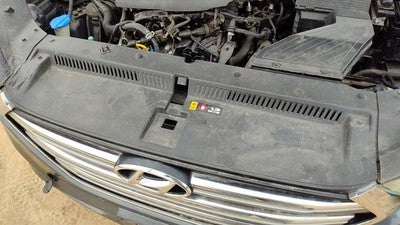 2016-21 Hyundai Tucson Top Plastic Cover Above Radiator Support Oem Upper Shield
