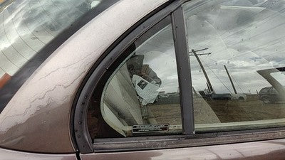 96-00 Saturn Sl2 Passenger Right Rear Vent Window Back Door Glass With Frame Oem