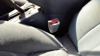 1995 Nissan Pathfinder Driver Left Front Seat Belt Buckle Receiver Oem Blue