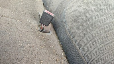 00-01 Ford F250 Super Duty Driver Left Front Seat Belt Buckle Receiver Oem Gray