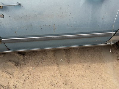 1986 Olds 88 Passenger Right Front Moulding From Door Oem Trim Strip