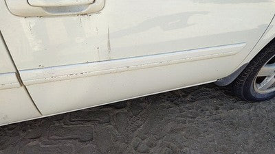 05-07 Caravan Passenger Right Front Moulding From Door Trim Strip White Pw1