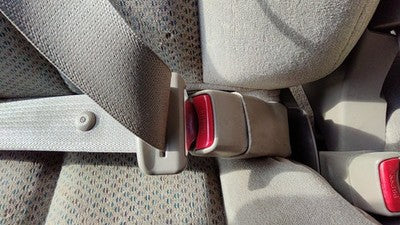 2003-2007 Silverado 1500 Passenger Right Front Seat Belt Buckle Receiver 52D Tan