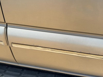 00-06 Suburban Passenger Right Front Moulding From Door Trim Strip Pewter 11U