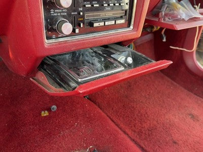 1986-1988 Olds 88 Ash Tray Assembly Oem Slide Out Dash Red 25532007