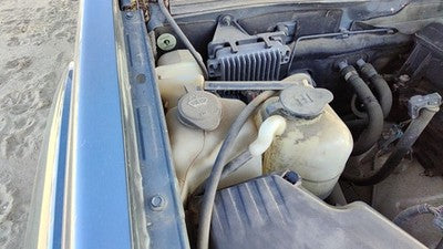 2004-2012 Gmc Canyon Windshield Washer Fluid Reservoir With Pump Oem Wiper Tank