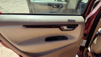 01-03 V70 Xc Driver Left Rear Inside Door Trim Panel With Switches Back Beige