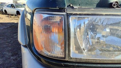 2000-2002 Honda Passport Passenger Right Front Turn Signal Light Lamp Oem