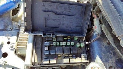 2001-2002 Dodge Caravan Engine Fuse Box Power Distribution Panel Oem 3.8L