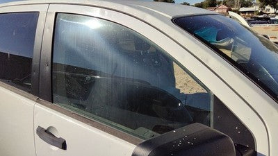 2004-2007 Nissan Titan Passenger Right Front Side Window Door Glass Oem