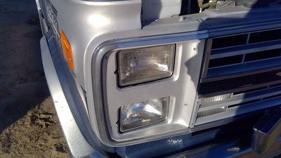 1989 Chevy G20 Van Passenger Right Trim Bezel Around Headlight Oem Dual 15596118