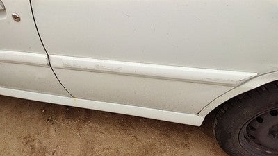 01-02 Kia Rio Driver Left Rear Moulding From Door Back Trim Strip Sedan White