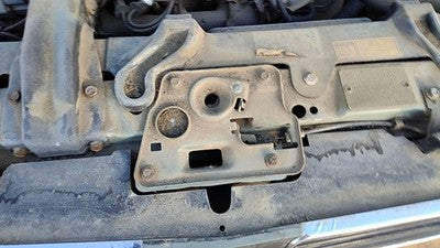 1982-1991 Pontiac 6000 Hood Latch Assembly With Bracket Oem 10051036