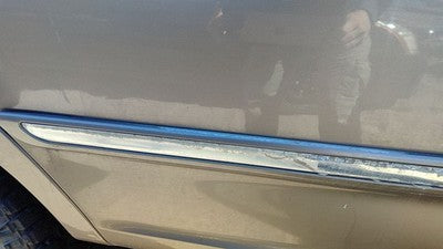 97-02 Expedition Passenger Right Rear Moulding From Door Back Trim Strip Arizona