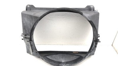 1999-04 Silverado 1500 Radiator Cooling Fan Shroud Plastic Housing 5.3L 15707519