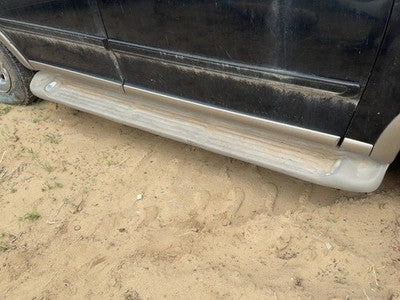 2000-2002 Ford Expedition Passenger Right Running Board Side Step Oem 4X4 Black
