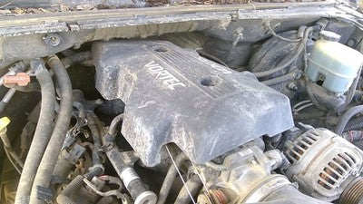 2000 Chevy Suburban Engine Cover Top Plastic Shield OEM 5.3L