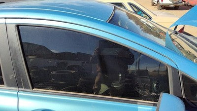 2014-2016 Nissan Versa Note Passenger Right Front Side Window Door Glass Oem