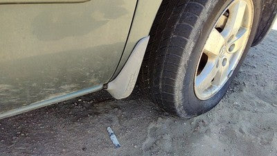 2007 Dodge Caravan Passenger Right Moulding From Fender Oem Trim Strip