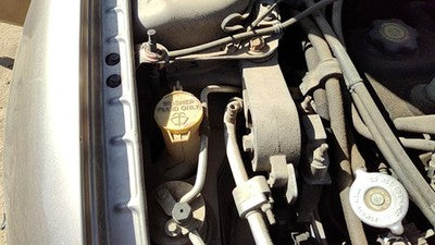 2001-2005 Dodge Neon Windshield Washer Fluid Reservoir With Pump Oem Wiper Tank