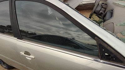 2002-2006 Toyota Camry Passenger Right Front Side Window Door Glass Oem